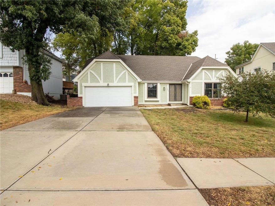 12606 W 71st St, Shawnee, KS 66216 - photo 1