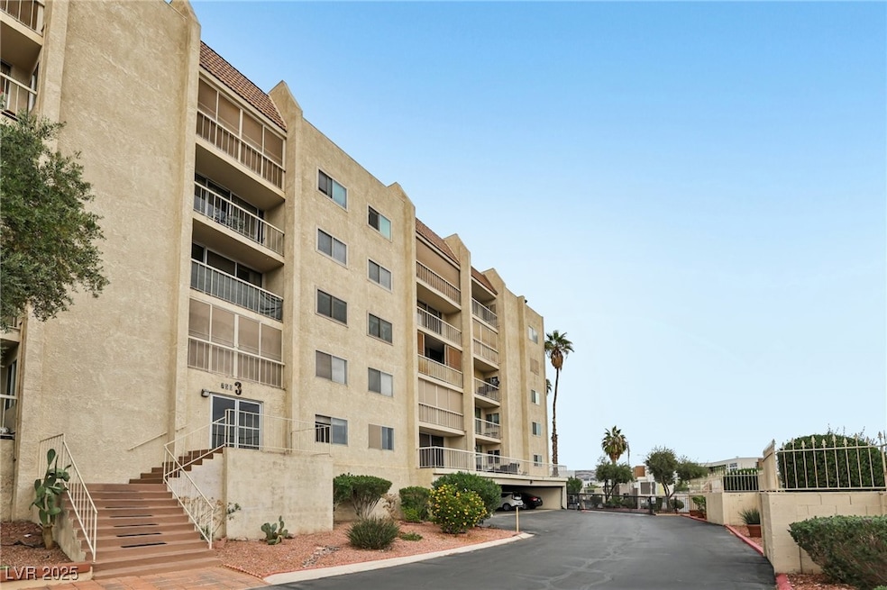 Casablanca unit 345, Las Vegas, NV 89169 - photo 1