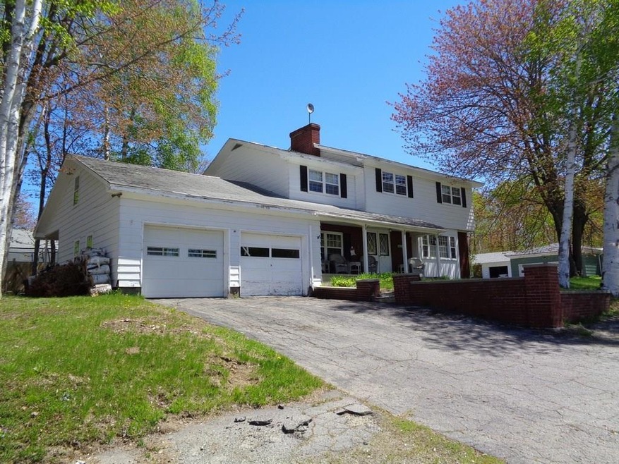 15 Connecticut Ave, Millinocket, ME 04462 - photo 1