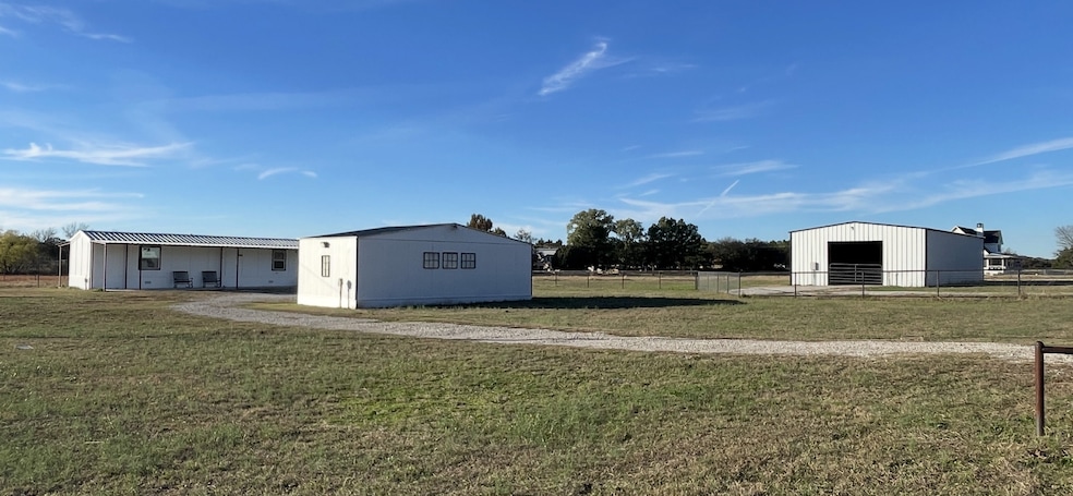 128 Blackjack Rd, Valley View, TX 76272 - photo 1