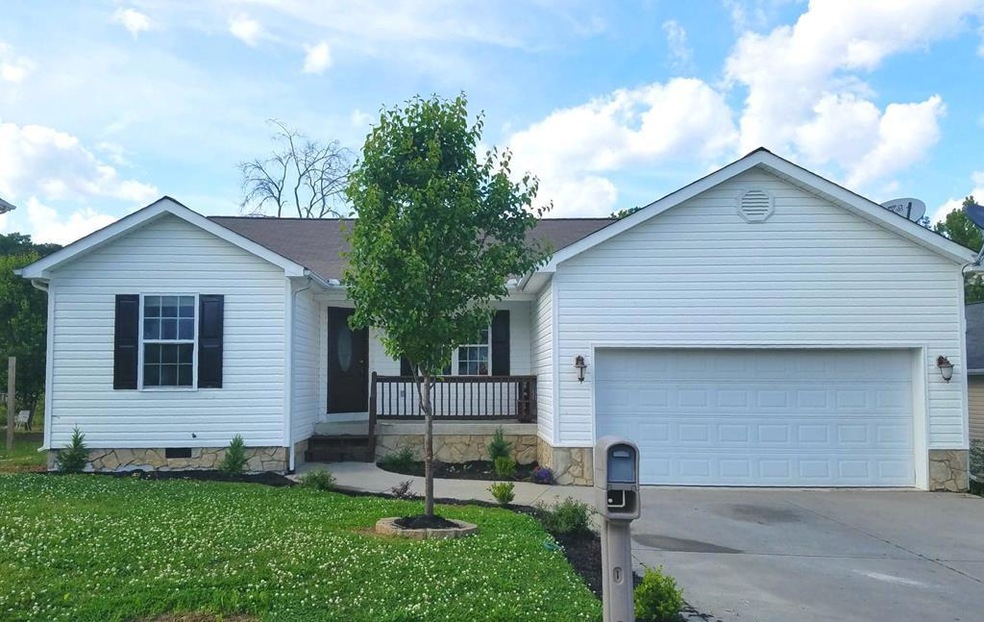 802 Summerhill, Dalton, GA 30720 - photo 1