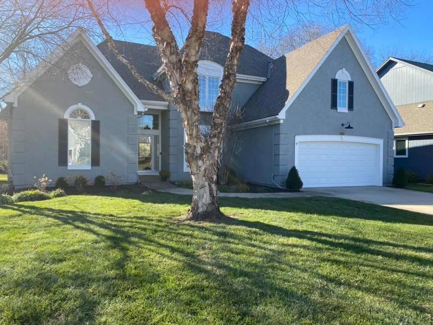 20305 W 98th St, Lenexa, KS 66220 - photo 1