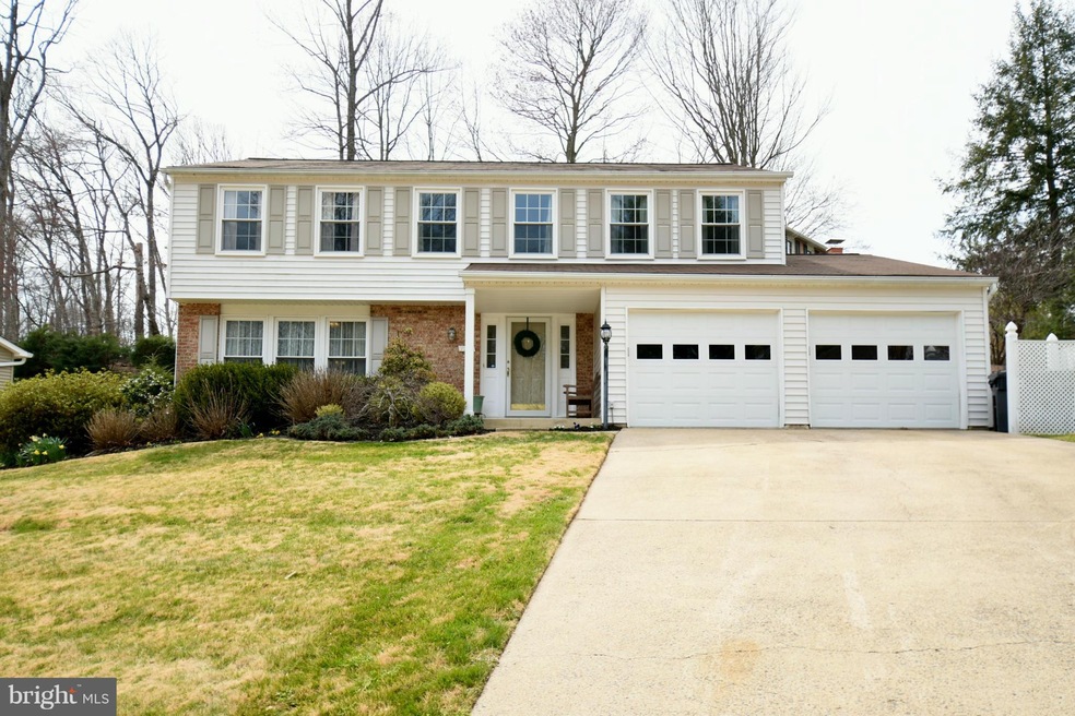 7712 Middle Valley Dr, Springfield, VA 22153 - photo 1