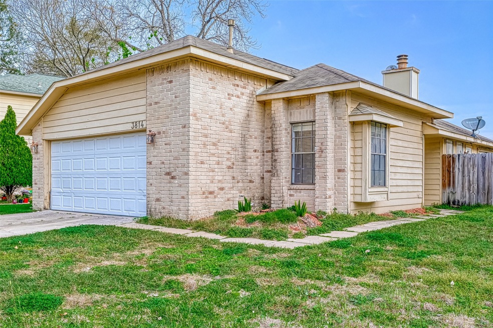 3814 Storm Creek Dr, Houston, TX 77088 - photo 1