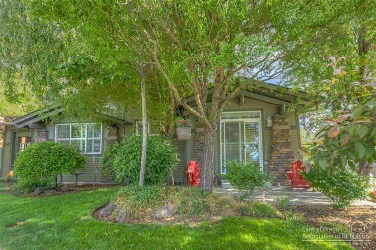 61411 Fairfield Dr, Bend, OR 97702 - photo 1