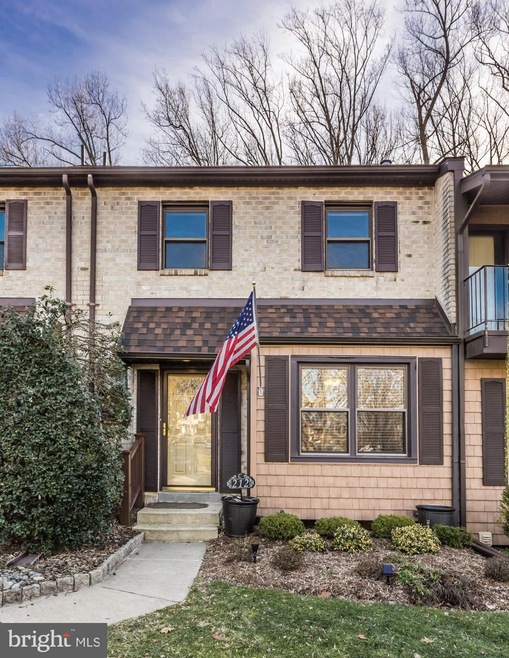 212 Bishop Dr, Aston, PA 19014 - photo 1