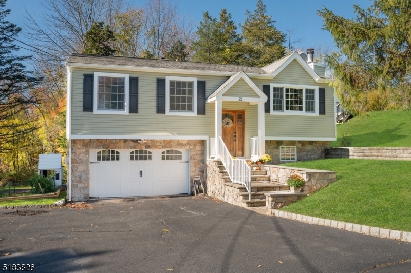 21 Florence Ln, Newton, NJ 07860 - photo 1