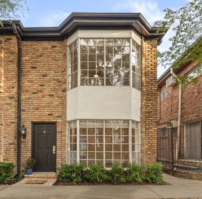 Welcome to 1841 Marshall St #4