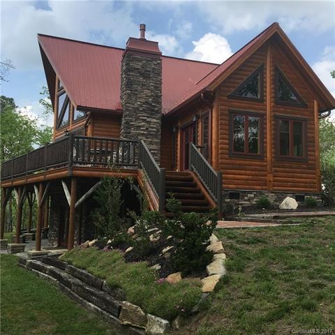 Welcome home to an absolutely gorgeous Timberblock