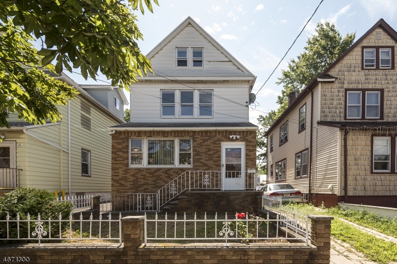 762 Thomas St, Elizabeth, NJ 07202 - photo 1