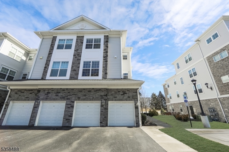 17 Veterans Way, Morris Plains, NJ 07950 - photo 1