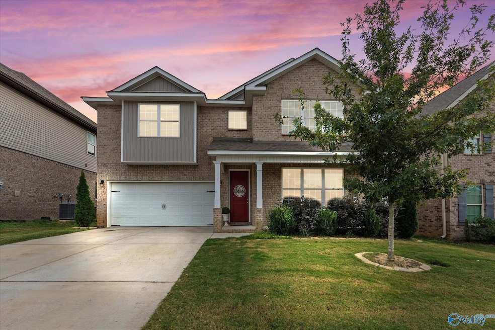 636 Magnolia Place Ln SW, Hartselle, AL 35640 - photo 1