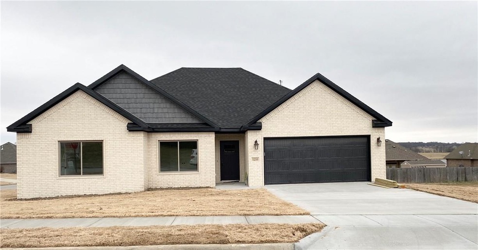 1210 Colonel McNeil Dr, Prairie Grove, AR 72753 - photo 1