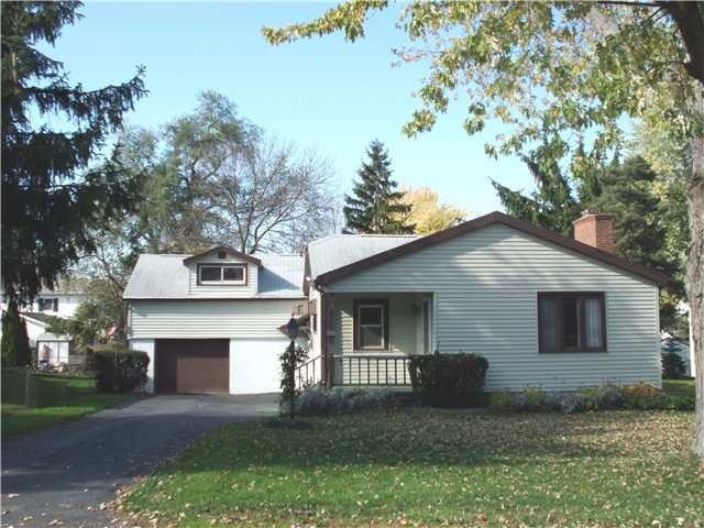 Exterior Front. Exterior maintenance free with Vin