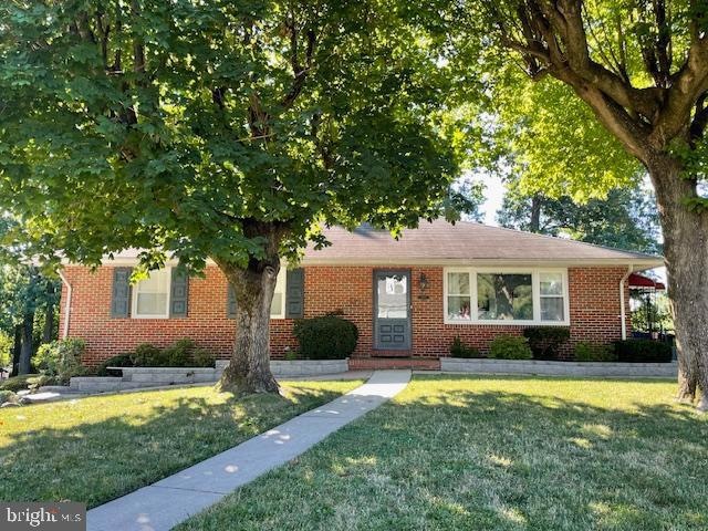 237 Gralan Rd, Catonsville, MD 21228 - photo 1