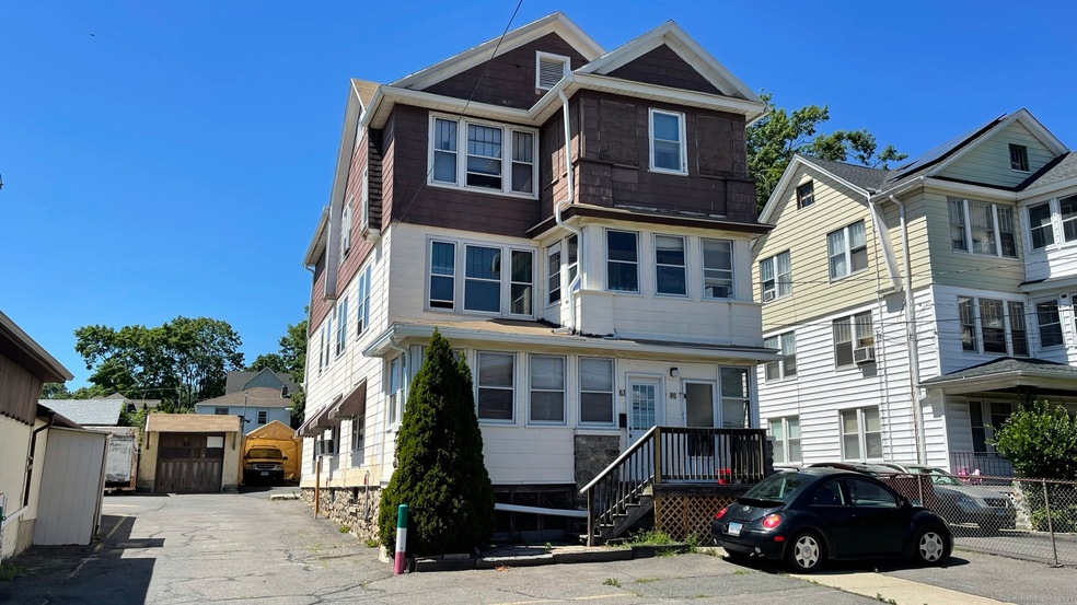 63 Woodtick Rd unit 2nd Floor, Waterbury, CT 06705 - photo 1