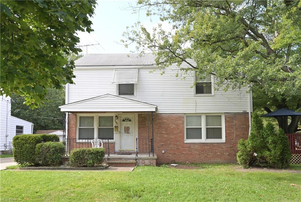 View of front facade featuring a porch and a front