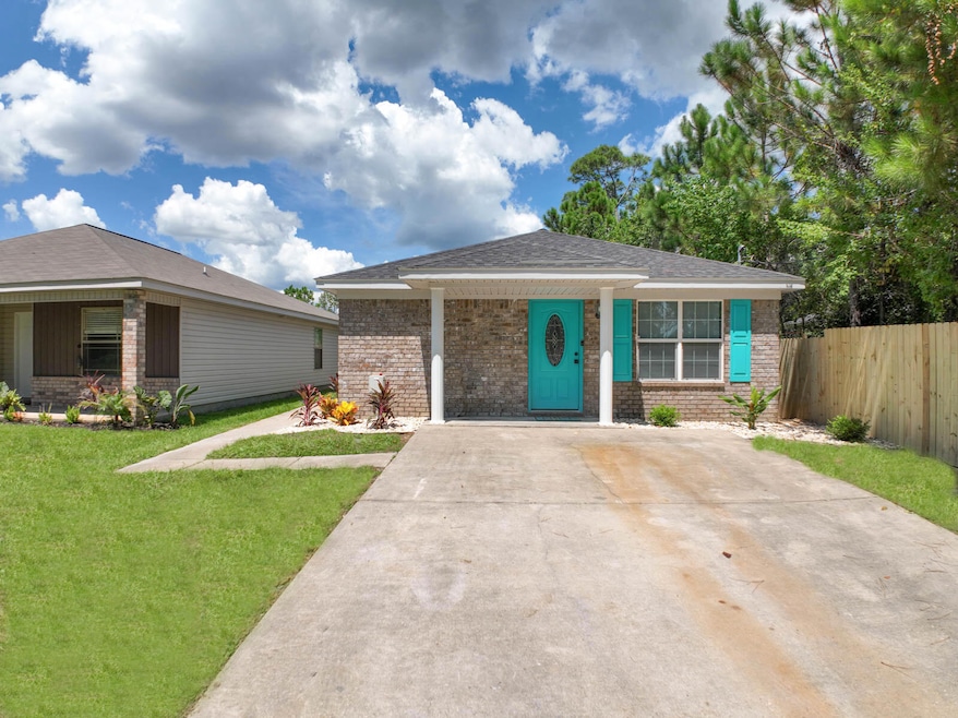 1832 Esplanade St, Navarre, FL 32566 - photo 1