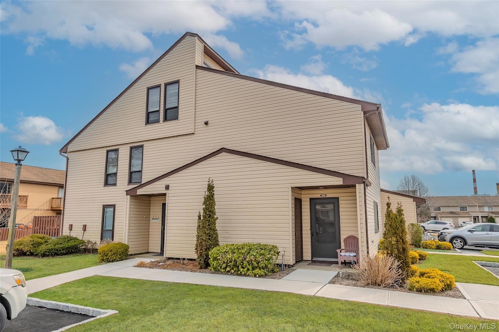 100 Daly Blvd unit 2410, Oceanside, NY 11572 - photo 1