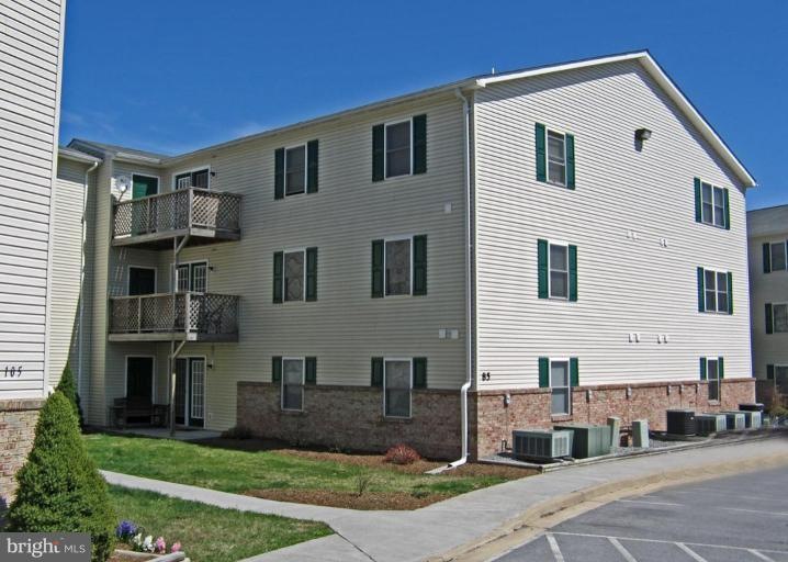 85 Hailey Ln unit C6, Strasburg, VA 22657 - photo 1