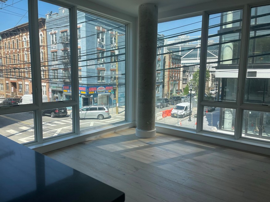 348 Baldwin Ave unit 202, Jersey City, NJ 07306 - photo 1