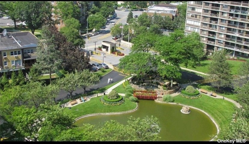 The Bay Club unit 19O, Bayside, NY 11360 - photo 1