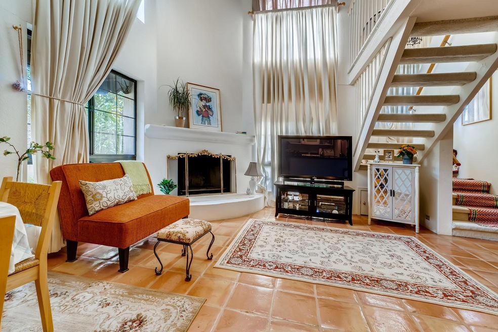 04 Living Room 1598644016957