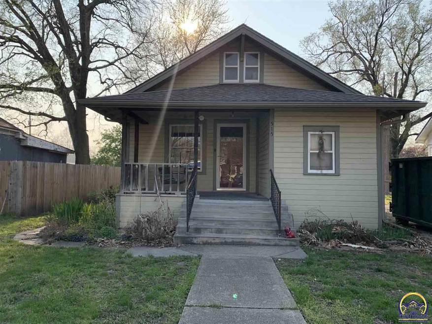 515 Spruce St, Rossville, KS 66533 - photo 1