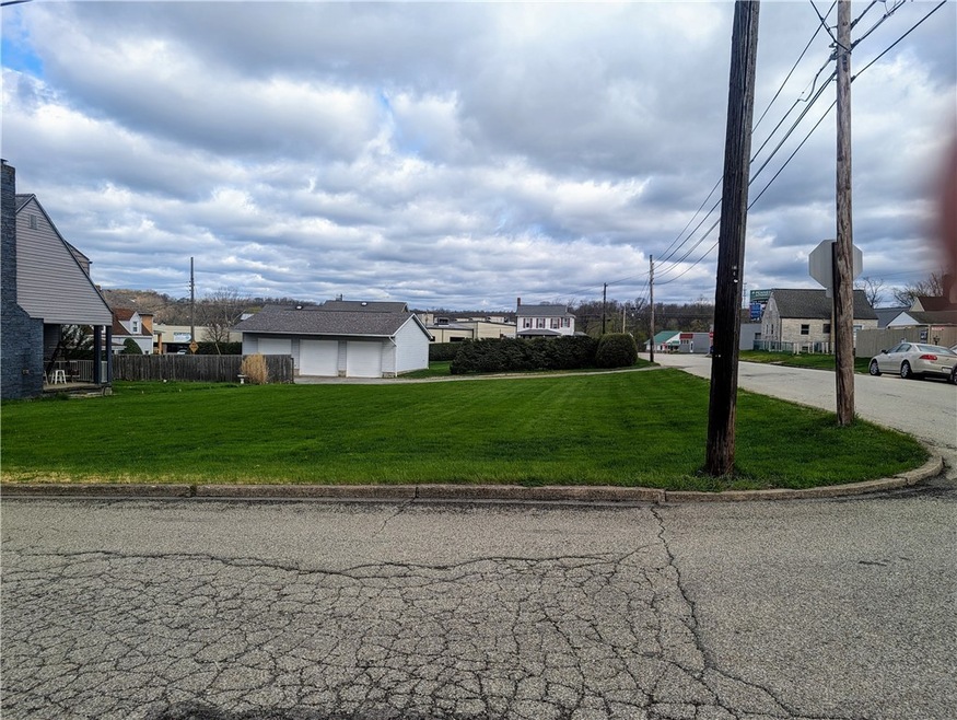 615 Raymond Ave, Latrobe, PA 15650 - photo 1