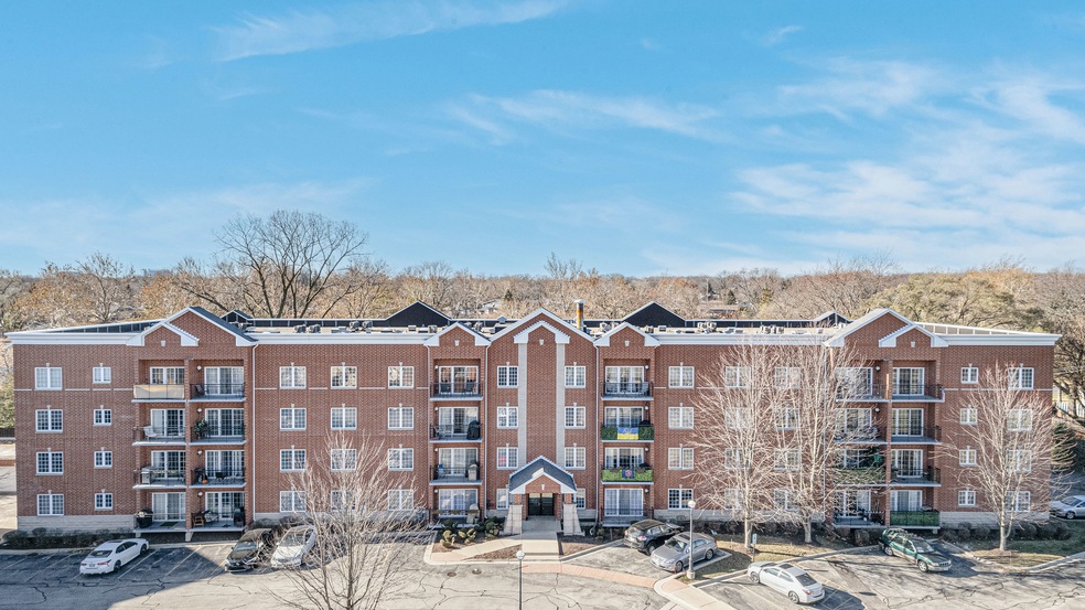 3501 Wellington Ct unit 107, Rolling Meadows, IL 60008 - photo 1