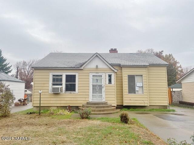 561-940744-front (3)