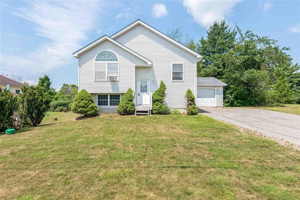 13 Glen Ridge Ln, Saint Albans, VT 05478 - photo 1