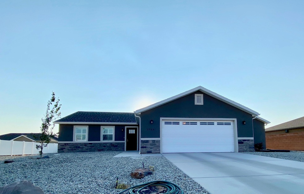 Exterior Photo.