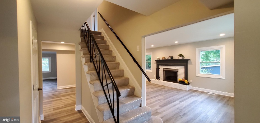 12700 Crimson Ct, Bowie, MD 20715 - photo 1