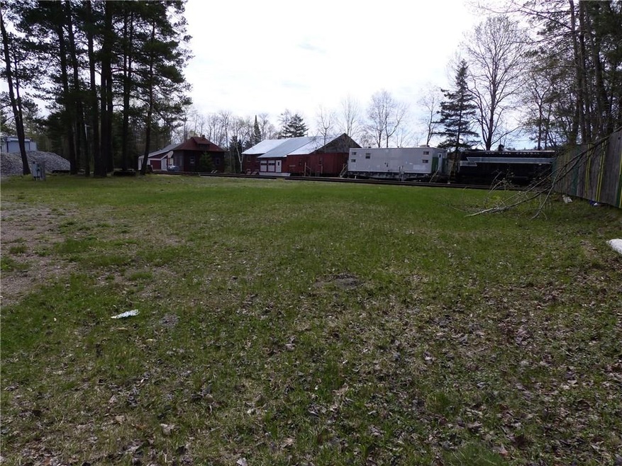 Possible building lot with varience