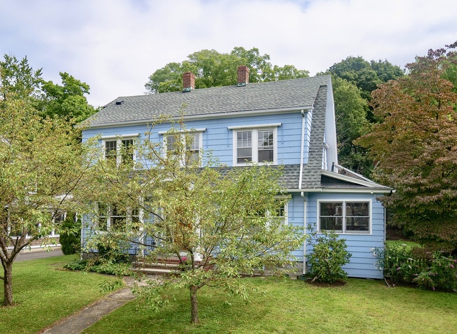 218 Crescent St, Northampton, MA 01060 - photo 1