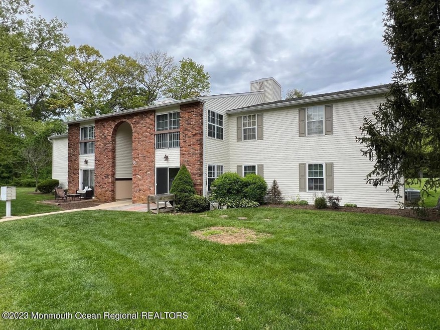 8-4 Seattle Ct, Freehold, NJ 07728 - photo 1