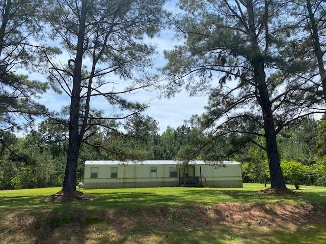 1071 Pinecrest Dr, McComb, MS 39648 - photo 1