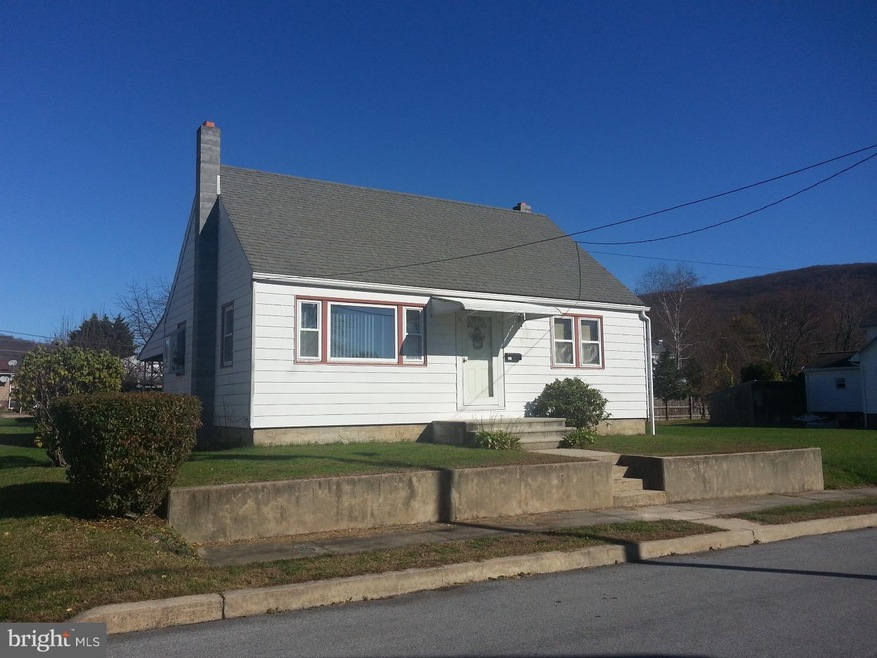203 Wilson Ave, Reading, PA 19606 - photo 1