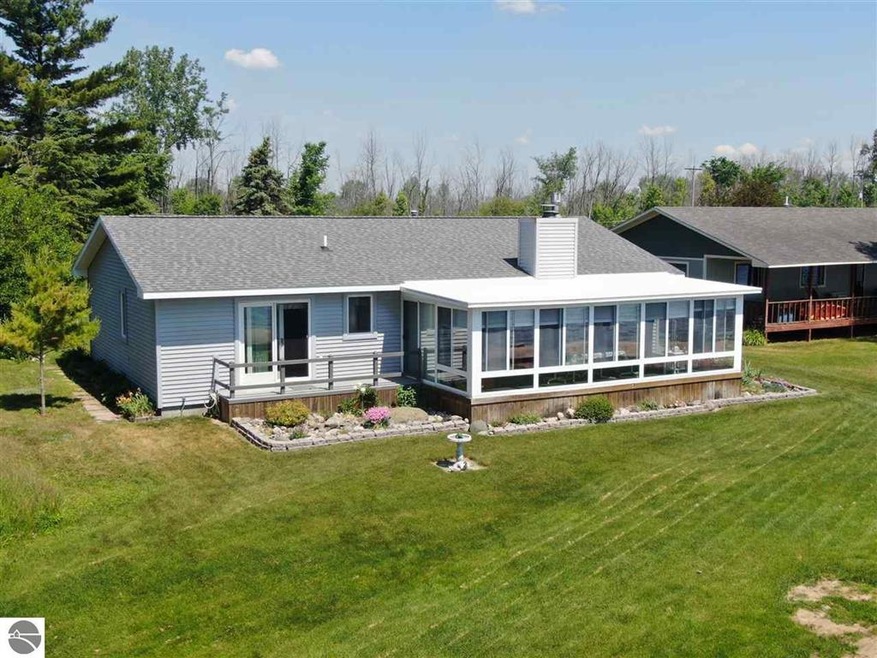 3540 E Michigan Ave, Au Gres, MI 48703 - photo 1