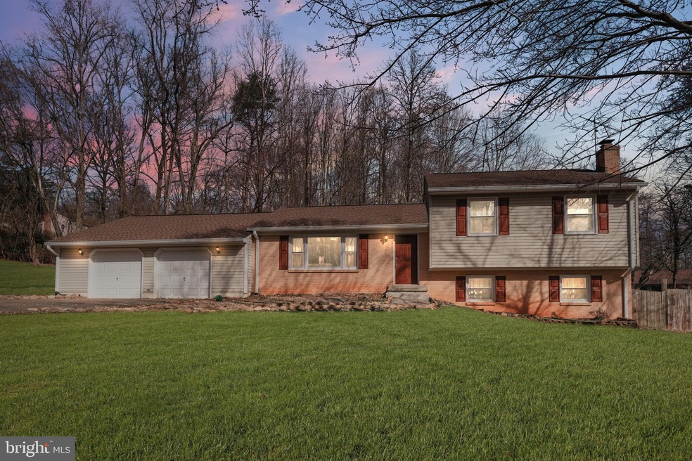 5302 Graystone Rd, Warrenton, VA 20187 - photo 1