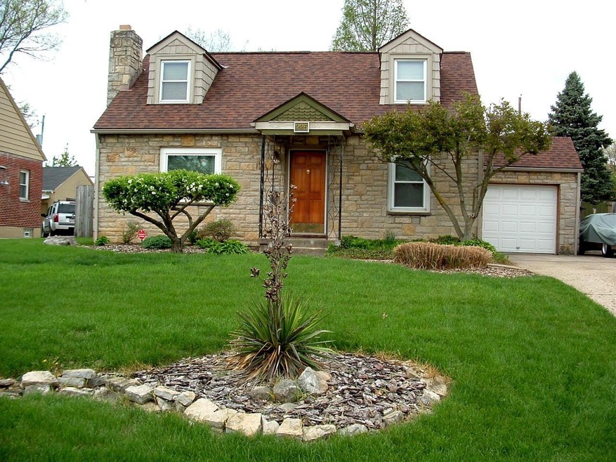 225 S James Rd, Columbus, OH 43213 - photo 1