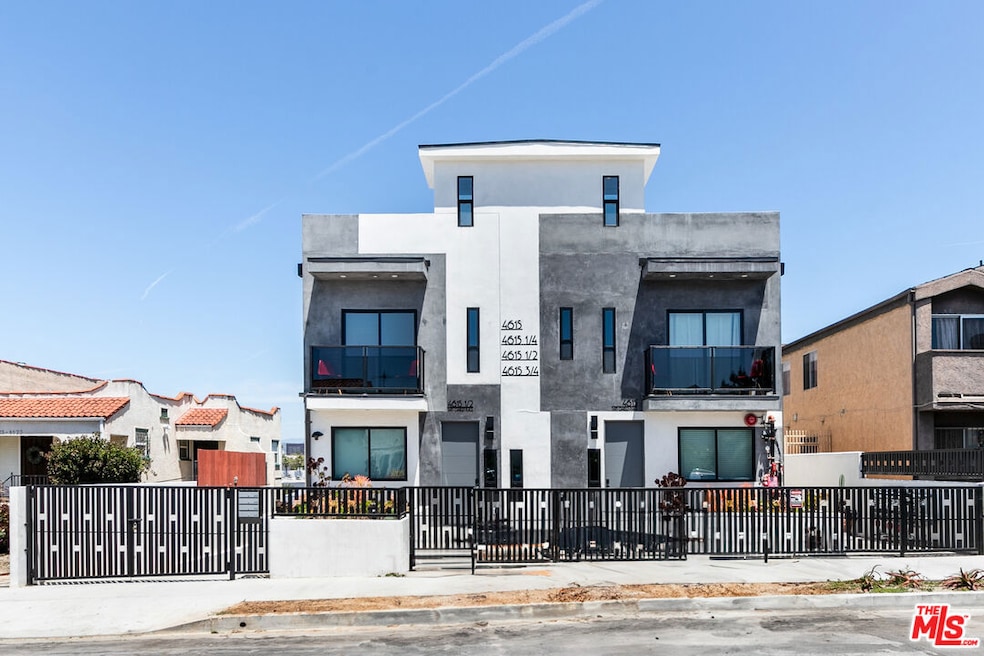 4615 St Charles Place, Los Angeles, CA 90019 - photo 1