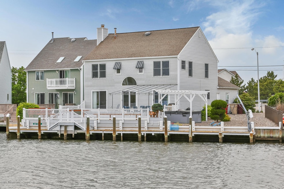 202 Bay Ct, Bayville, NJ 08721 - photo 1