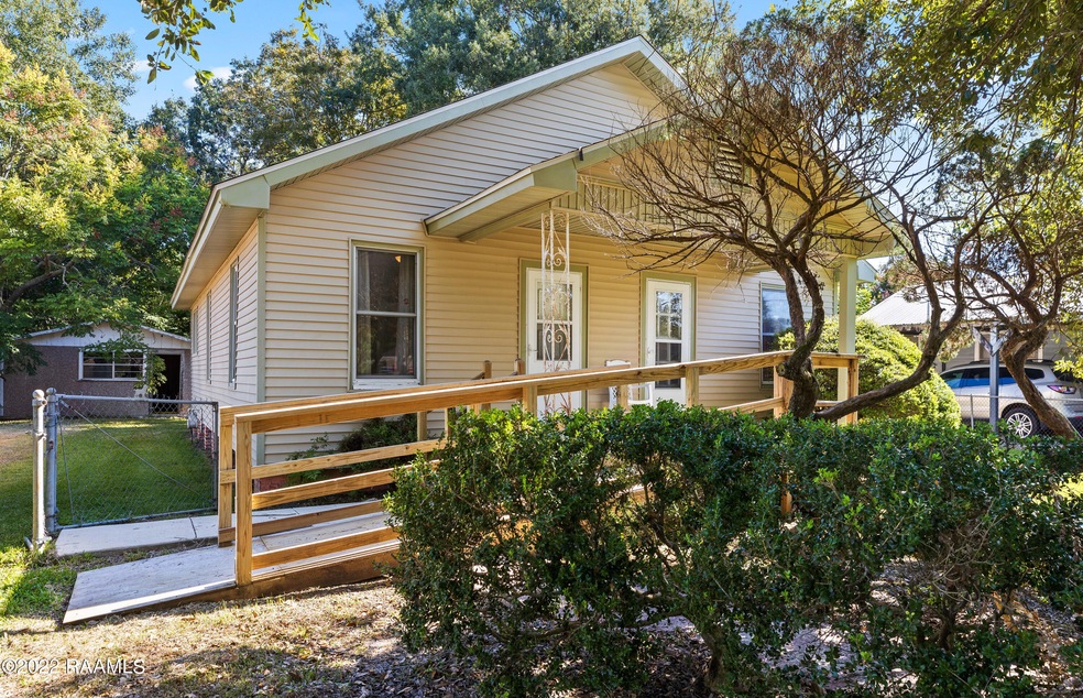 2120 st Charles St-1