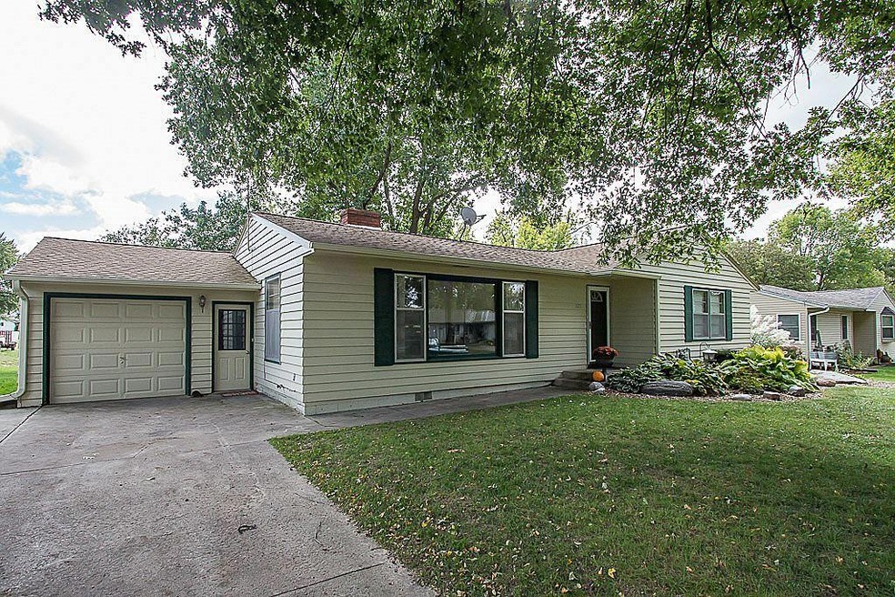 mainexterior1_1200