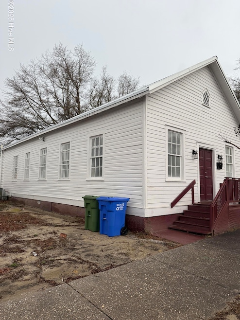 216 Marstellar St, Wilmington, NC 28401 - photo 1