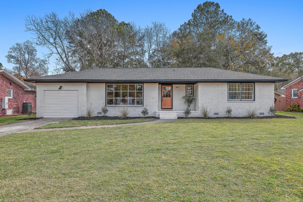 Sold $585,000 • Co-Listing Agent