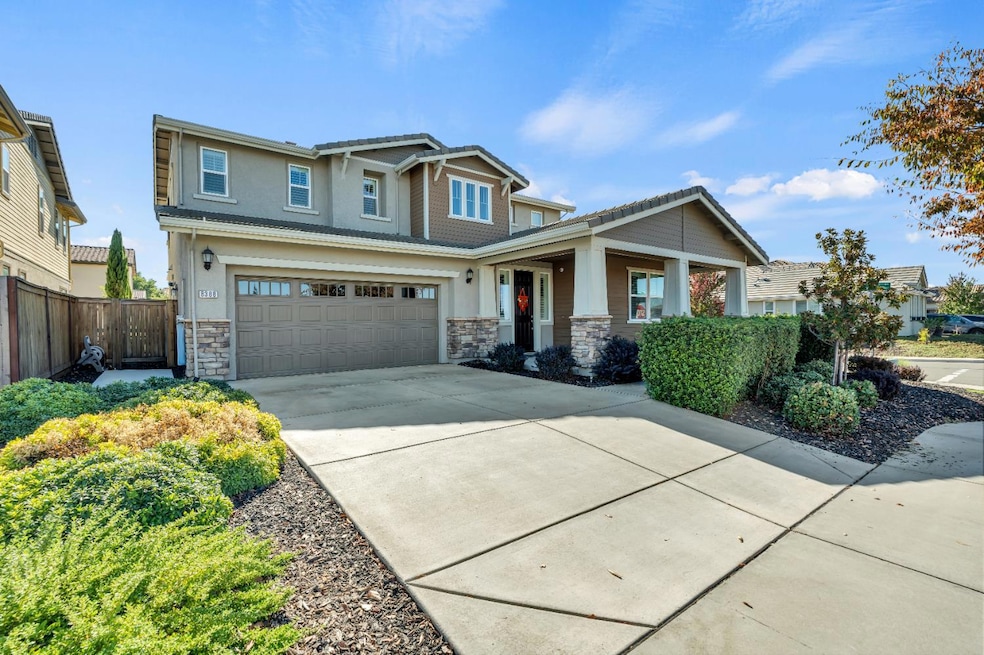 8388 Canary Pine Way, Elk Grove, CA 95757 - photo 1