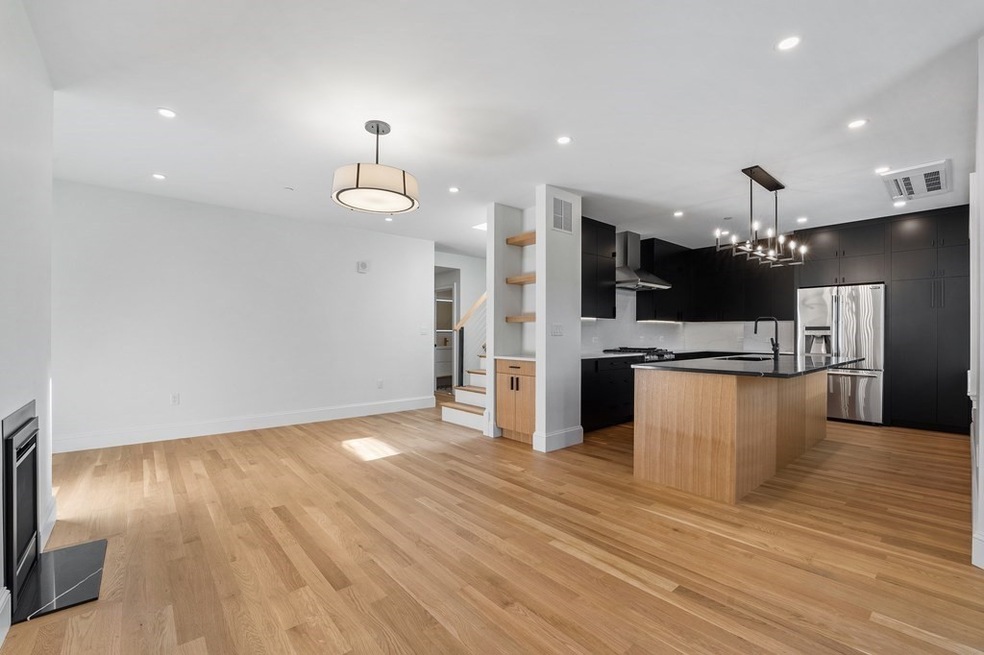 903 Beacon St unit C, Boston, MA 02215 - photo 1